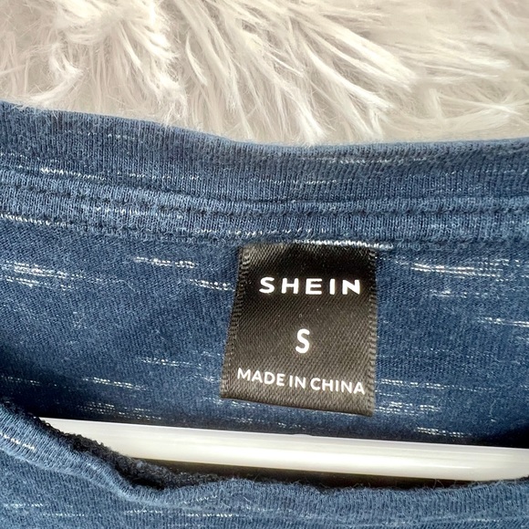 SHEIN Embroidered Elk Blue Shirt Size Small - Picture 2 of 6